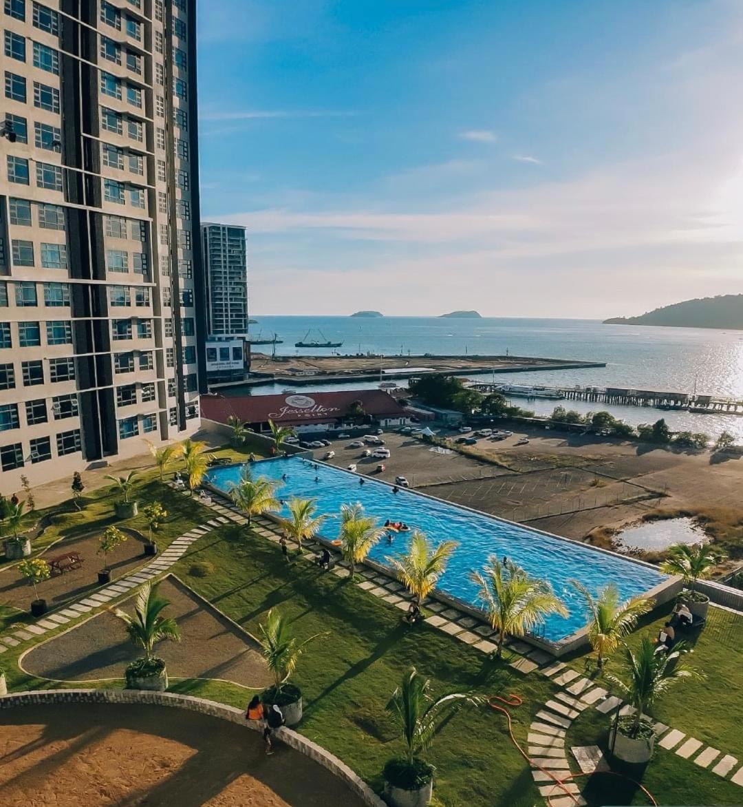 Seaview Luxury Condo Homestay 2Bed 2Bath Jesselton Quay By R2 Residence 코타키나발루 외부 사진