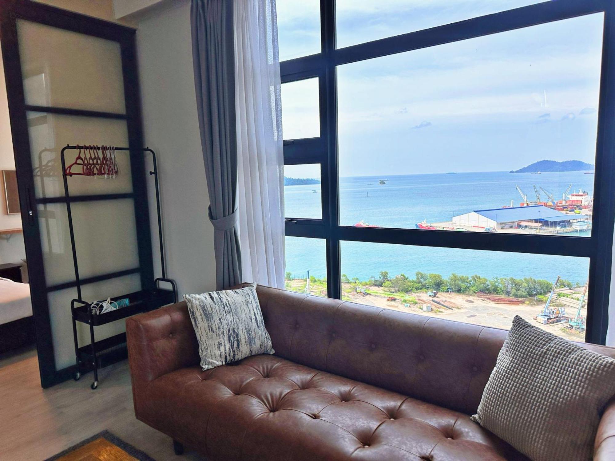 Seaview Luxury Condo Homestay 2Bed 2Bath Jesselton Quay By R2 Residence 코타키나발루 외부 사진
